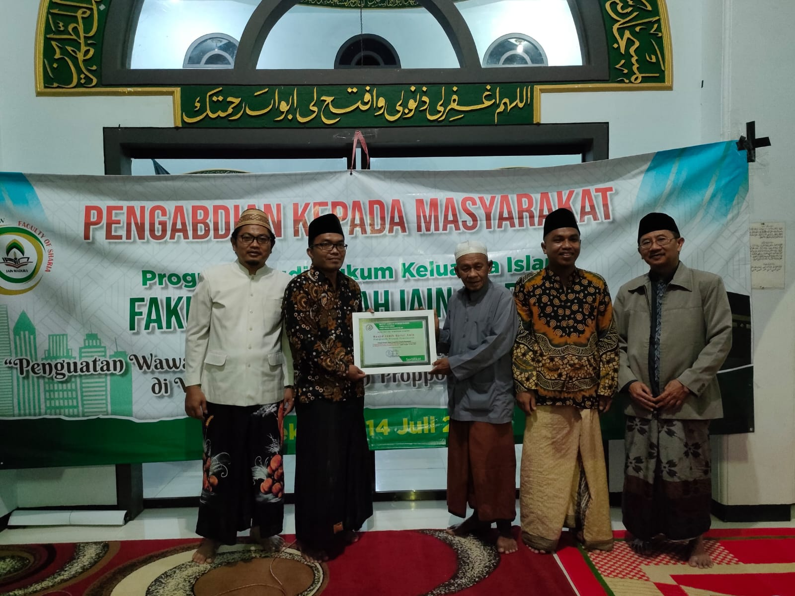 PKM Dosen Prodi Hukum Kleuarga Islam Fakultas Syariah IAIN Madura: Penguatan Wawasan tentang Waktu Salat dan Arah Kiblat